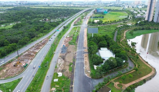 Đường song hành cao tốc TP HCM - Long Thành hoàn thành nhiều hạng mục, phương tiện có thể lưu thông