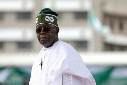 Tổng thống Nigeria triệu hồi toàn bộ đại sứ