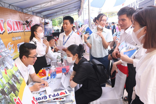 Thừa Thiên – Huế tuyển dụng 1.500 lao động tại tháng giao dịch việc làm