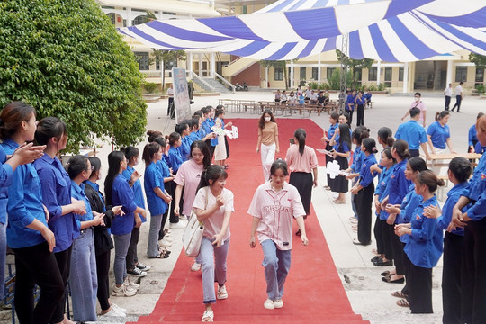 Phân hiệu Đại học Thái Nguyên tại Hà Giang đón hơn 500 tân sinh viên