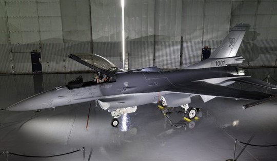 Mỹ xuất xưởng tiêm kích F-16 đầu tiên cho Slovakia