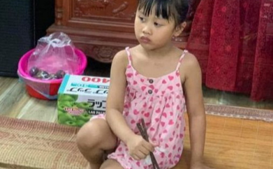 Diễn biến mới vụ bé gái xinh xắn bị bỏ rơi trong đêm tối ở Hà Nội