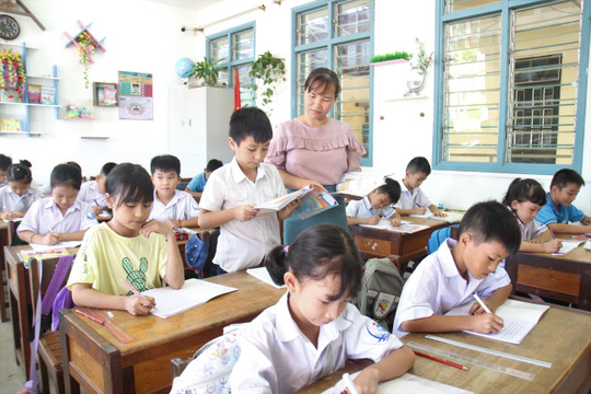 Huyện Điện Biên nâng cao chất lượng giáo dục gắn với tiêu chí nông thôn mới