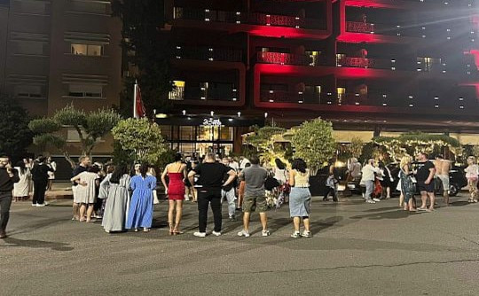 Động đất kinh hoàng khiến hơn 2.800 người thiệt mạng ở Maroc: Tại sao du khách vẫn không hủy tour?