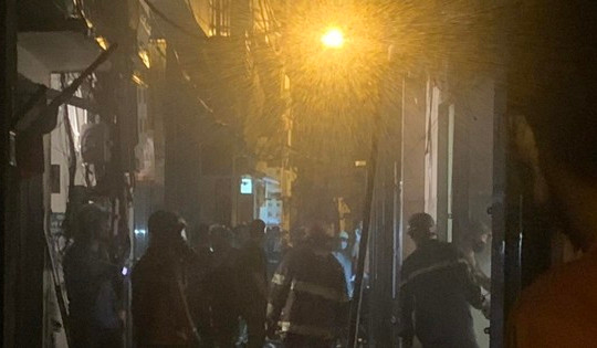 Vụ cháy chung cư mini tại Thanh Xuân: 54 người cấp cứu, có người tử vong