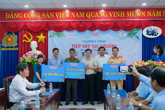 Hơn 26,6 tỷ đồng hỗ trợ ngành giáo dục và đào tạo tỉnh Kiên Giang