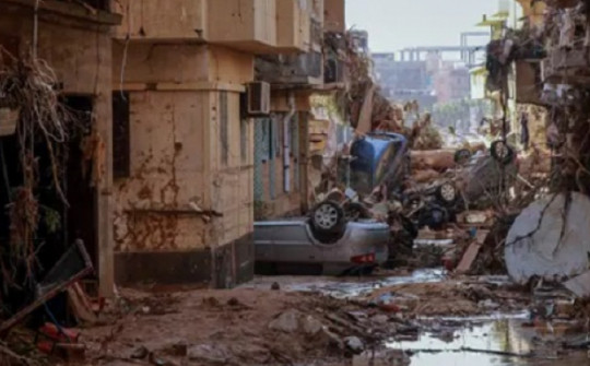 Xác người quá nhiều sau vỡ đập, Libya phong tỏa thành phố Derna