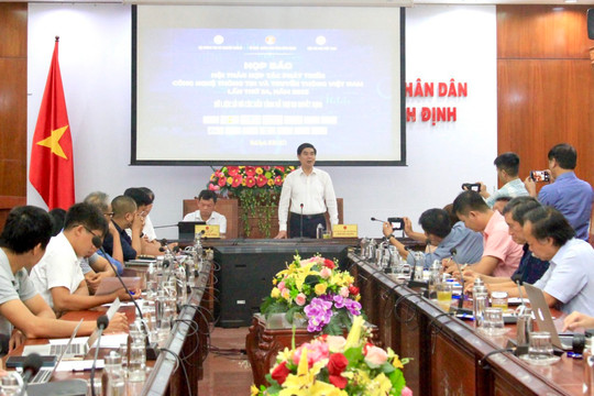 1.000 đại biểu dự Hội thảo hợp tác phát triển CNTT&TT tại Bình Định