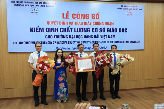 Trường ĐH Hàng hải Việt Nam nhận chứng nhận Kiểm định chất lượng chu kỳ 2