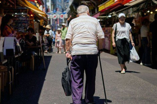 Nhật Bản: Dân số thêm cột mốc đáng lo