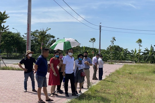 Môi giới bất động sản bất ngờ có giao dịch như nắng hạn gặp mưa rào: “Tôi không cần phải đi vay tiền tiêu nữa”