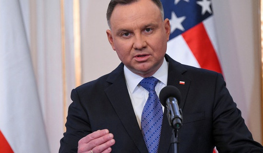 Vũ khí cho Ukraine: Tổng thống Ba Lan "đính chính" lời thủ tướng