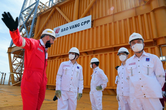 Petro Vietnam thúc đẩy các giải pháp giữ vững sản lượng khai thác dầu khí
