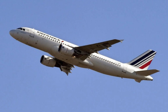 Niger cấm máy bay Pháp vào không phận