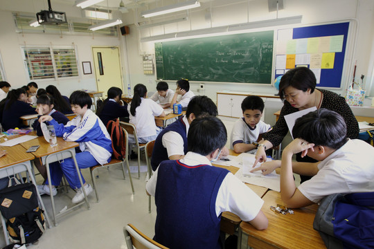 Hồng Kông tuyển cả giáo viên chưa có bằng cấp sư phạm