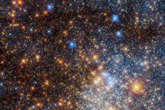 Cụm sao cầu Terzan 12 lấp lánh trong ống kính Hubble