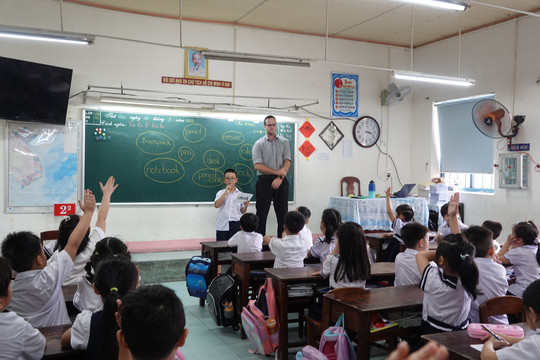 Đà Nẵng lên tiếng vụ học sinh cấp 1 học tiếng Anh với giáo viên nước ngoài