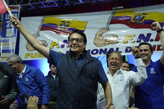 Mỹ treo thưởng 5 triệu USD để tìm kẻ đứng sau vụ ám sát ứng viên tổng thống Ecuador