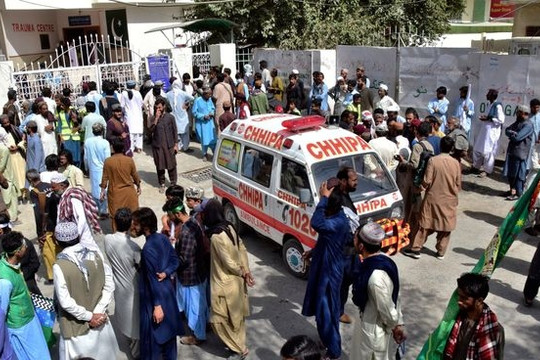 Đánh bom tại nhà thờ Hồi giáo ở Pakistan khiến 57 người thiệt mạng