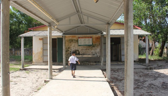 Trường kêu gọi sửa nhà vệ sinh hơn 130 triệu đồng, nhiều phụ huynh phản đối
