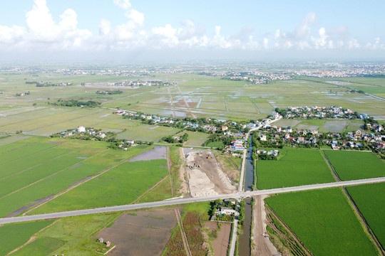 Hình ảnh đường Nam Định - Lạc Quần - Đường ven biển qua huyện Trực Ninh đang xây dựng