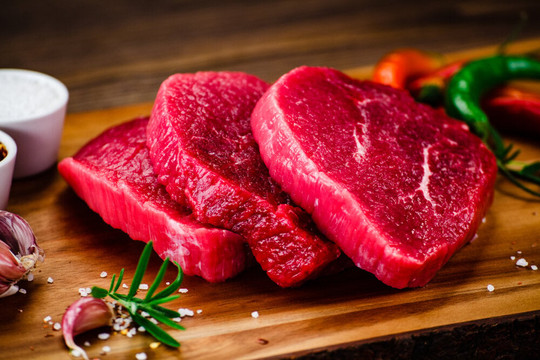 Ăn thịt đỏ có làm u ung thư tiến triển nhanh?