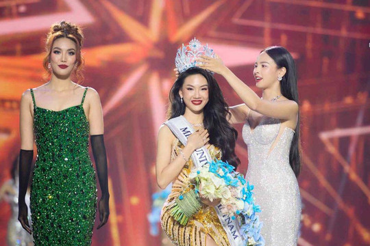 Hoa hậu Bùi Quỳnh Hoa lộ ảnh nghi dùng chất kích thích, phía Miss Universe Vietnam nói gì?