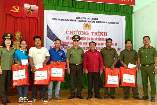Tuyên truyền pháp luật cho người dân khó khăn ở vùng cao Thừa Thiên-Huế