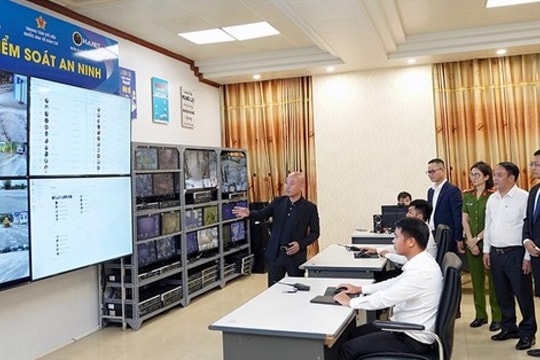 Người dân hưởng nhiều lợi ích từ căn cước tích hợp