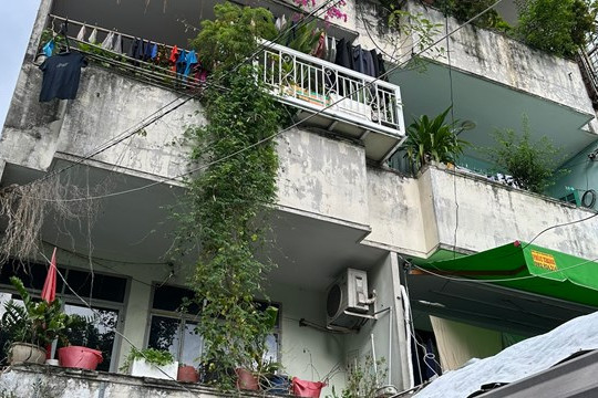 TP Hồ Chí Minh: ‘Cạn’ quỹ đất, khó cải tạo chung cư cũ