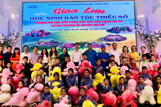 Lào Cai tổ chức giao lưu học sinh dân tộc thiểu số