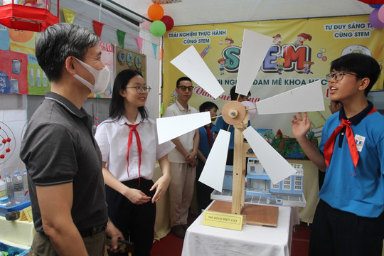 Hà Nội lần đầu tổ chức ngày hội công nghệ thông tin và STEM cấp thành phố