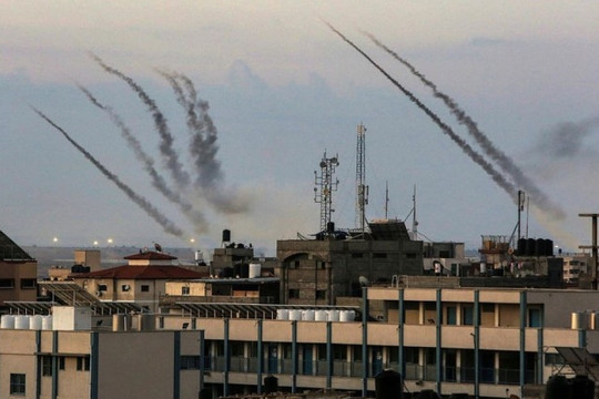 Dư luận khu vực và quốc tế phản ứng trái chiều trước giao tranh giữa Israel và Hamas