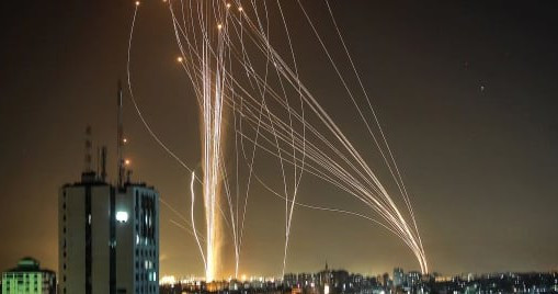 Tên lửa Vòm Sắt của Israel ngăn chặn 2.350 quả rocket của Hamas thế nào?