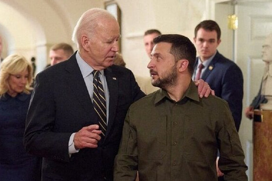Ông Biden cân nhắc gói viện trợ khổng lồ 'một lần là xong' cho Ukraine