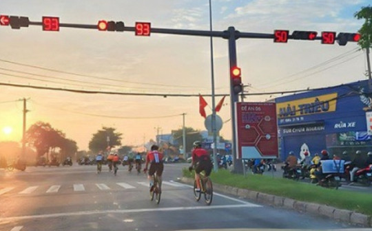 TP.HCM mạnh tay xử phạt người đi xe đạp vi phạm luật giao thông