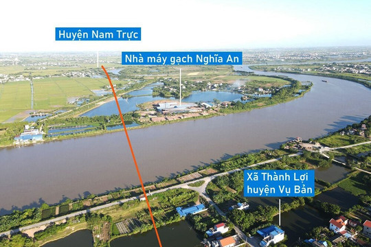 Toàn cảnh vị trí quy hoạch xây cầu đường sắt vượt sông Đào nối huyện Vụ Bản - Nam Trực, Nam Định