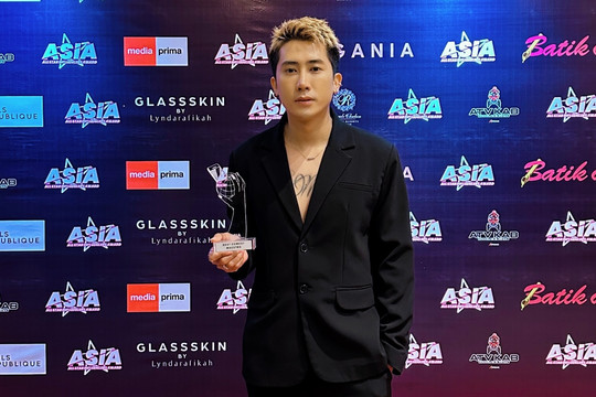 Vương Khánh được vinh danh “Best Comedy Maestro” châu Á