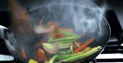 Những cách nấu ăn có thể gây bệnh cho cả nhà, 6 thói quen nấu nướng hại thân hơn cả đồ ăn ngoài