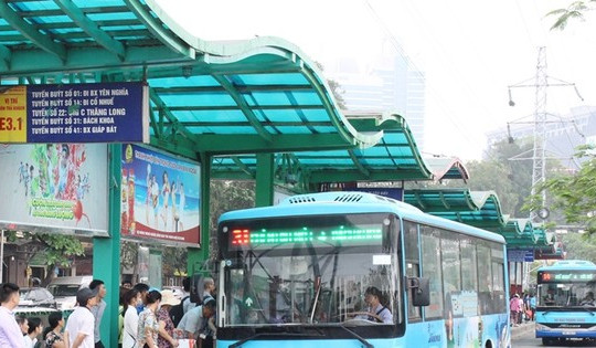 Đề xuất giá vé xe buýt Hà Nội tăng cao nhất 122%