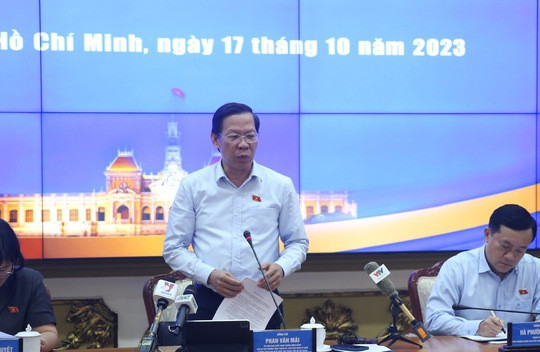 Chủ tịch Phan Văn Mãi: TP HCM nghiên cứu miễn học phí cho học sinh