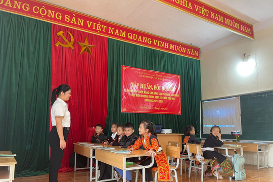 Lạng Sơn tổ chức tập huấn dạy học lớp ghép