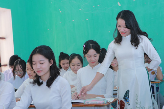 Thanh Hoá tuyển dụng đặc cách 136 giáo viên THPT