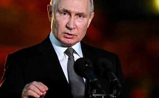 NÓNG trong tuần: Phản ứng của ông Putin khi Mỹ gửi tên lửa ATACMS cho Ukraine