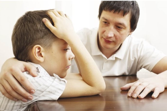 Cha mẹ cần chăm sóc thế nào khi con mắc trầm cảm?