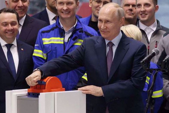 TT Putin gọi tên cuộc chuyển mình ngoạn mục nhất 30 năm qua: Chiến thắng ấn định cho nước Nga