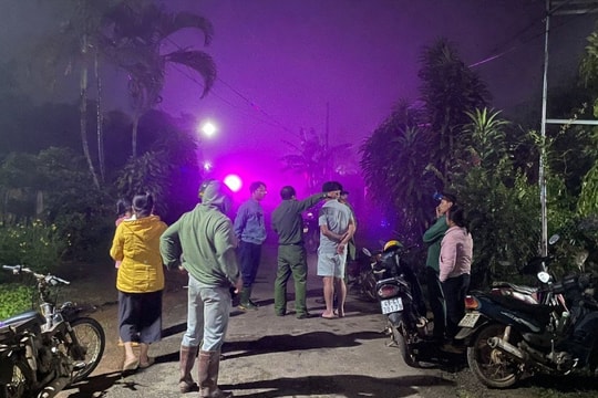 Hơn 100 người xuyên đêm tìm kiếm bé gái 9 tuổi ở Di Linh