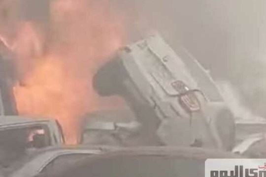 Một loạt xe gặp nạn trong biển lửa ở Ai Cập, gần 100 người thương vong