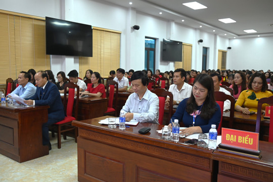 Hơn 300 thầy cô tham dự Hội thi giáo viên dạy giỏi thành phố Điện Biên Phủ