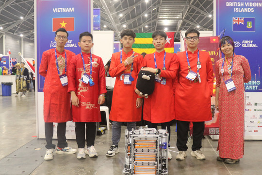 Đam mê chung tạo nên thành tích xuất sắc cuộc thi robot quốc tế